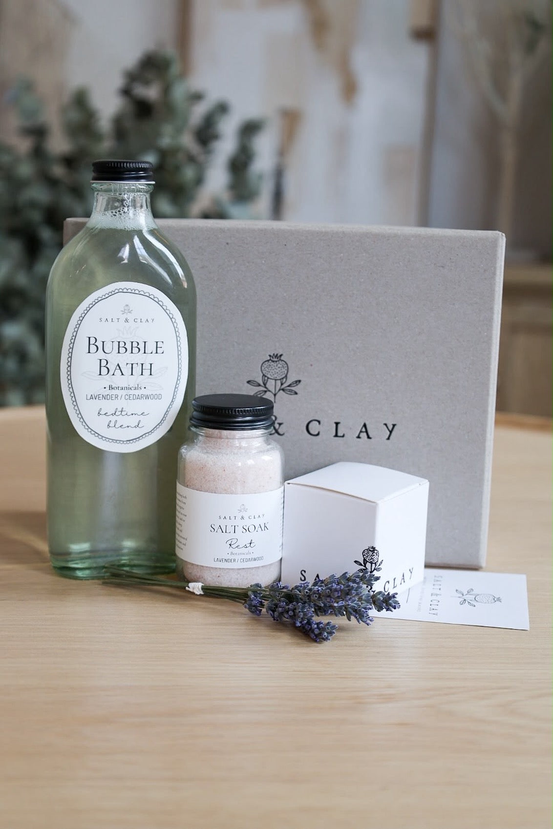 The Bath Lover's Gift Set