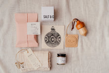 Load image into Gallery viewer, Luxury Christmas Gift Kit
